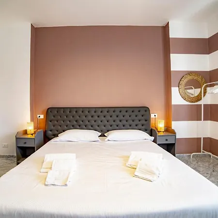 Elegante Con Finiture Di Lusso Appena Ristrutturata Guest house Marina Di Carrara
